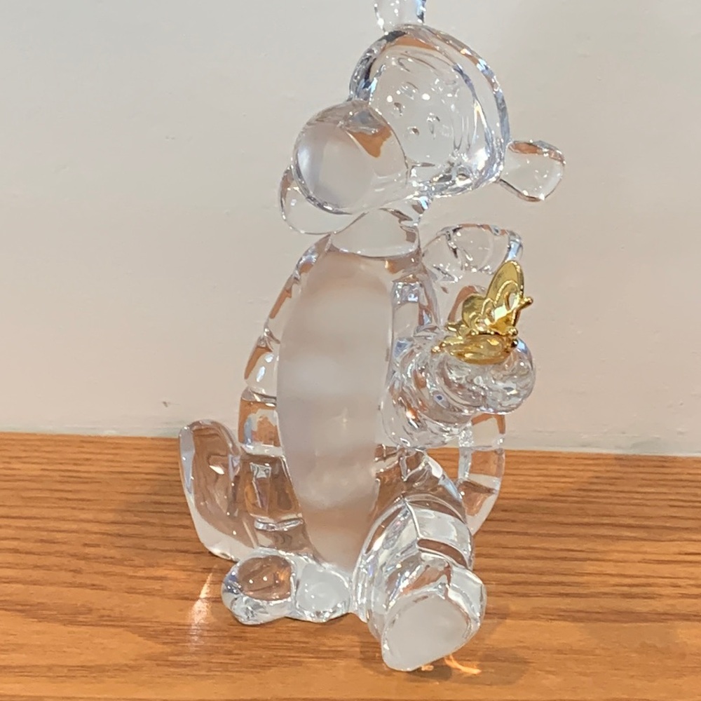 Lenox Disney Showcase crystal Tigger with 24k gold butterfly